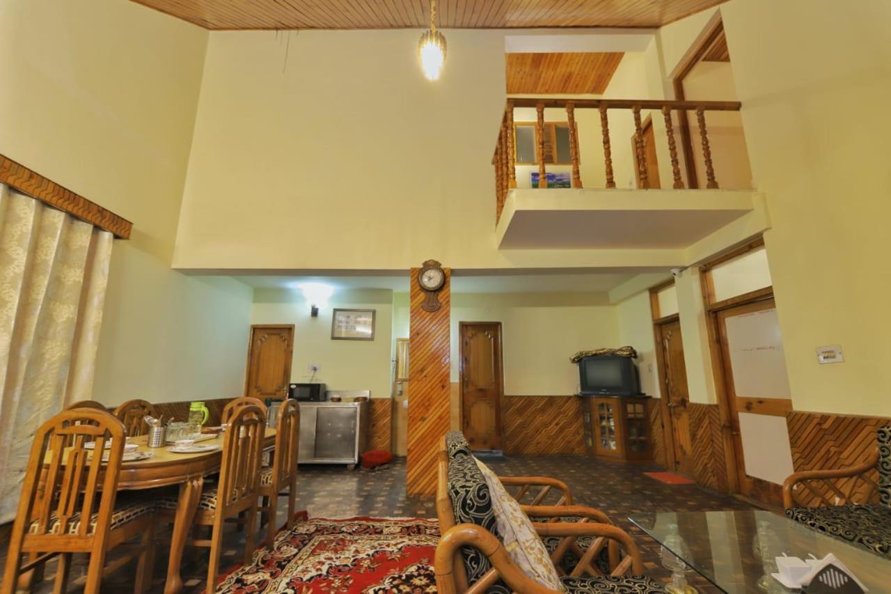 Villa Grey Moustache 4bhk